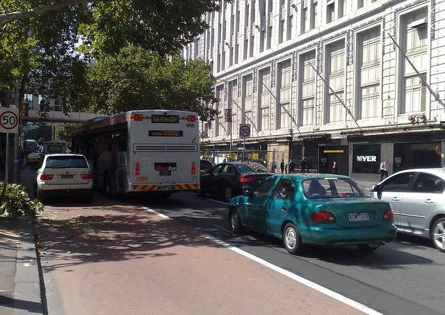 POTD: No fulltime bus lanes on Lonsdale Street
