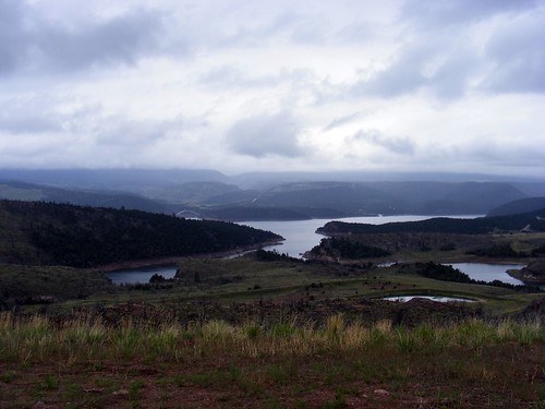 Flaming Gorge Reservoir view