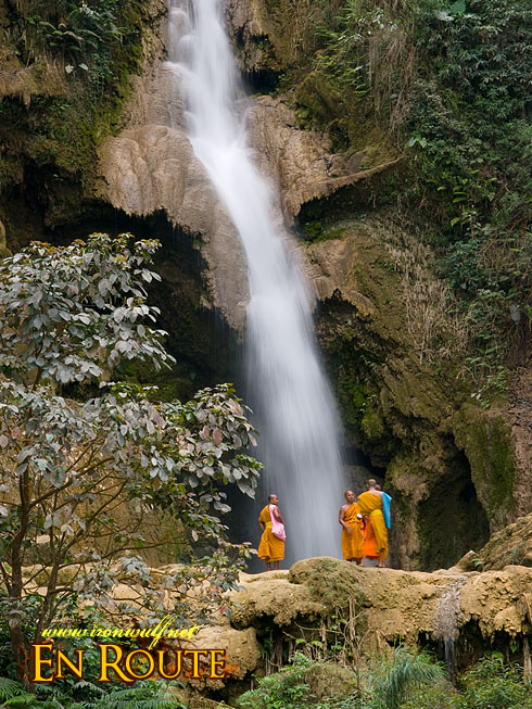 Tat Kuang Si Monks on Falls