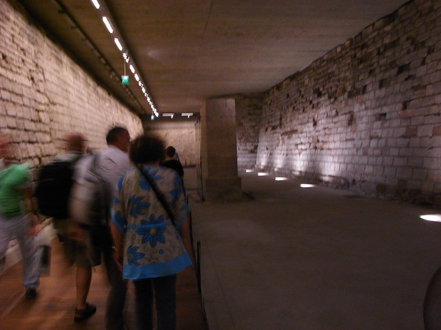 中世紀羅浮宮城壕