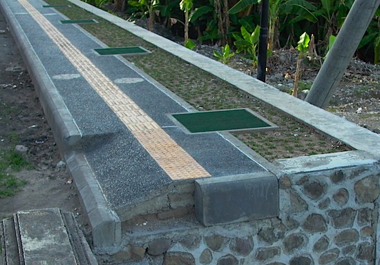 Footpath in Kuta