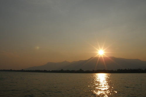 170.夕陽在湄公河上留下最美麗的一刻