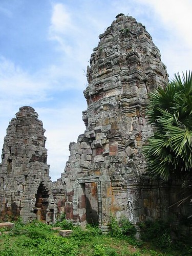 Wat Banan (mini Angkor Wat)