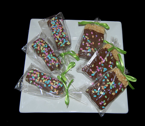 Easter chocolate dipped rice krispie treats and marshmallow pops