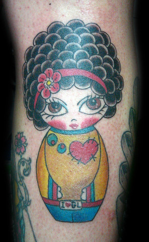 Tatuaje muñeca kokeshi, Pupa