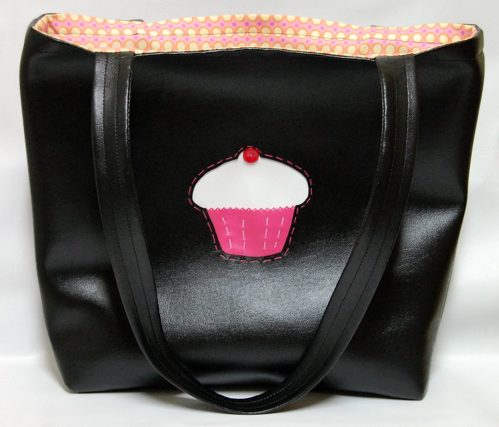 black/pink cupcake tote