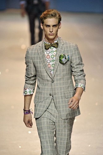 Jeremy Dufour357_SS10_Milan_Etro(first VIEW)
