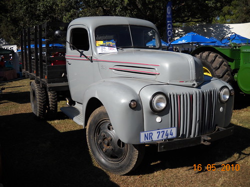 Ford 1946 V8 truck