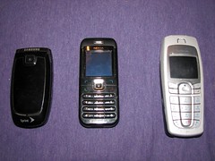 samsung z320i mobile phone