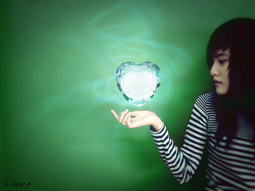 1422009 - crystal heart