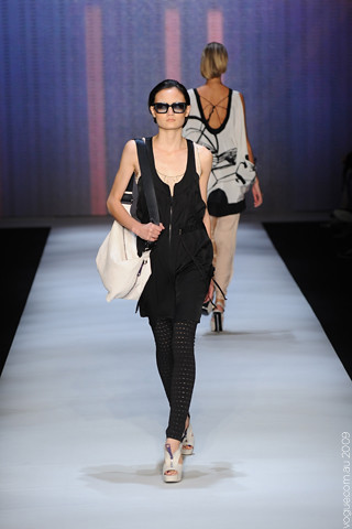 Ginger_and_Smart_Runway_05