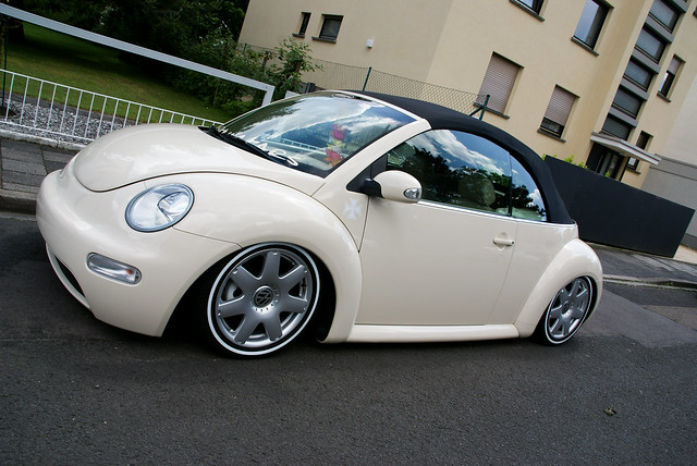 new white volkswagen whitewalls air beetle clean cleaned walls cabrio lowered slammed airride