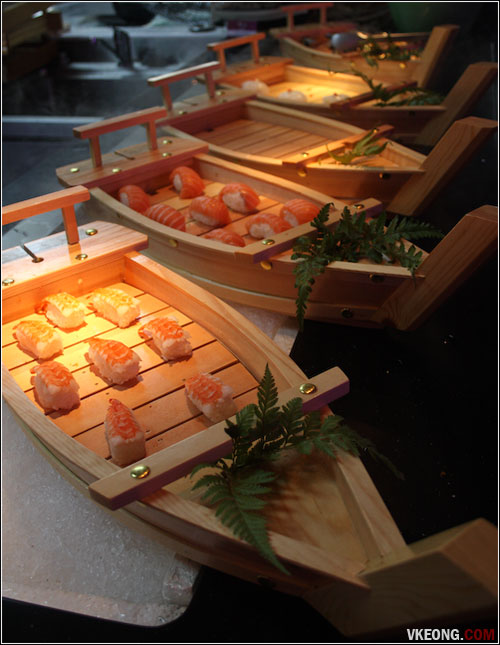 sushi-boats