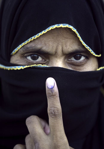 Elections-in-India-A-woma-006