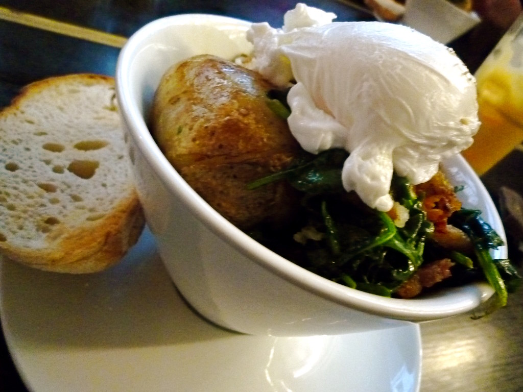 Potato hash with poached egg, crispy bacon OR spinach
