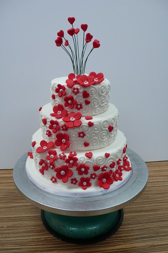 White Red Flowers and Swirls Mini Wedding Cake 2