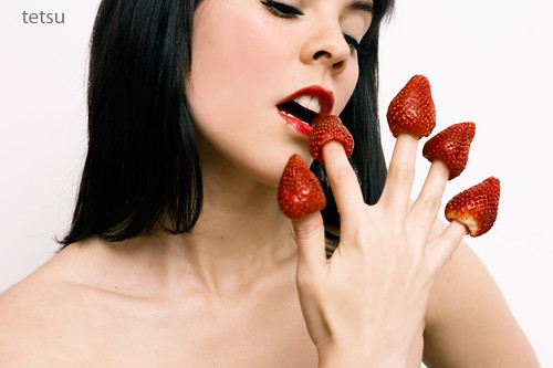 Strawberry Girl / Chica Fresa