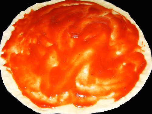 Pizza zamburiñas,atún -jamón-añadir tomate.