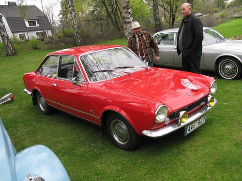 Fiat 124 Coup 