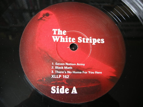 Скачать песни The White Stripes из альбома Elephant-ADVANCE VINYL. pause play. 03:50 The White Stripes — Seven Nation Army