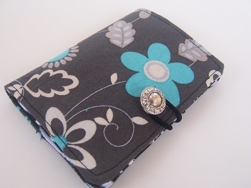 gray daisy business card wallet