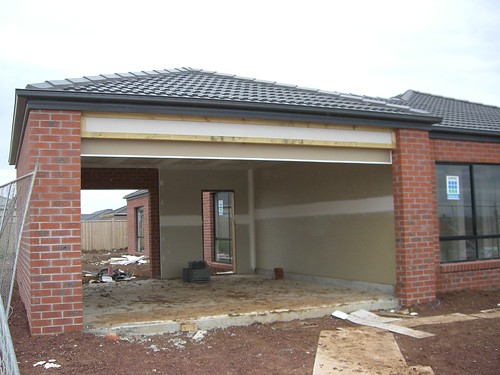Garage with plaster lining