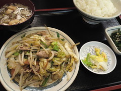 みよし食堂「野菜炒め定食」（700円）