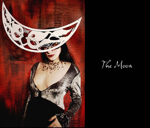 Tarot of Masks - The Moon