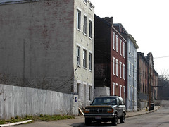 vacant buildings in OTR (by: Kevin Lemaster via building-Cincinnati.com)