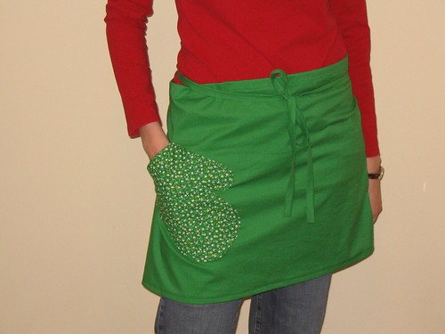 green cafe apron