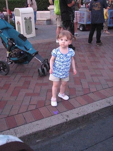 Disneyland 4-09_086