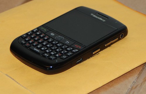 blackberry 8900 wallpaper. lackberry curve 8900 black