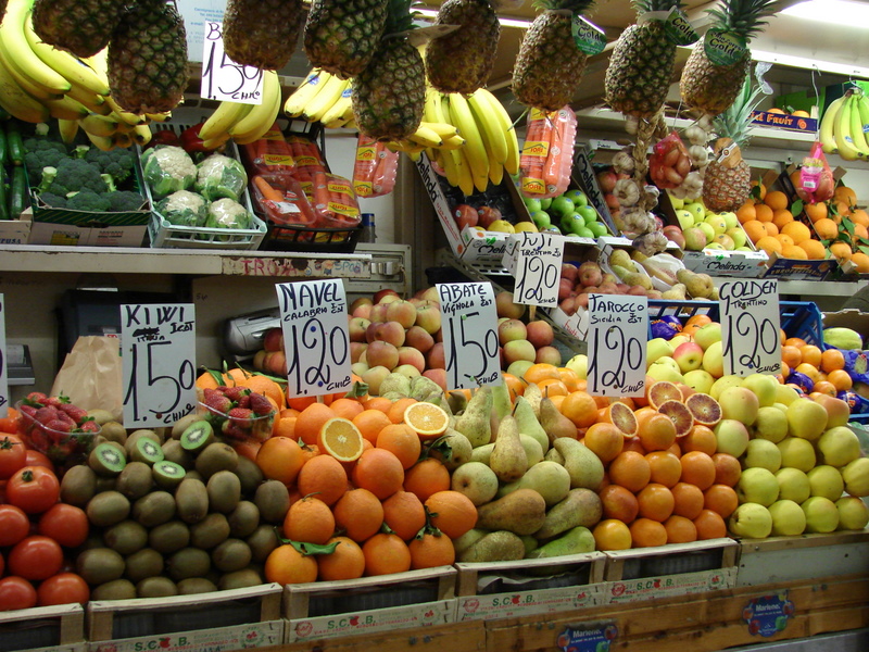 fruit in Bologna market
