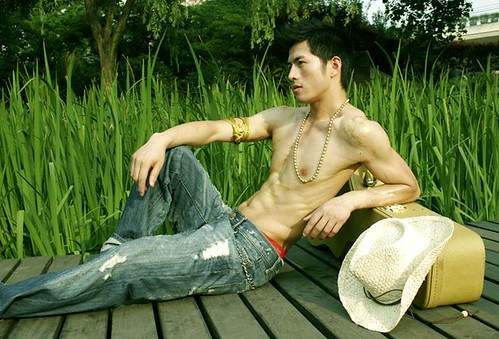 sexy asian model hot hunk shirtless so hot