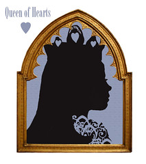 Queen-of-hearts-in-gold