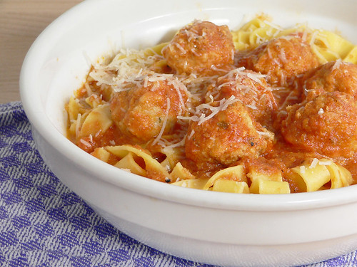 Pasta with Fish Balls in Tomato Sauce