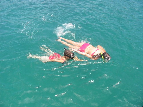 De 2 snorkelende 'zusjes'