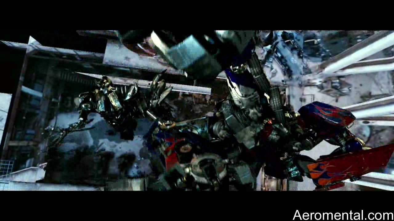 Transformers 2 Optimus Prime salto mortal