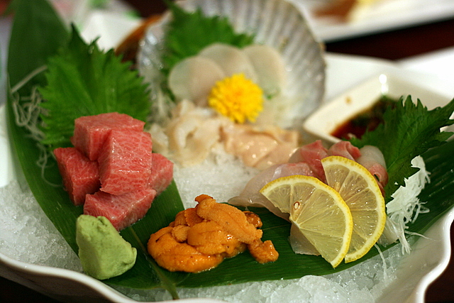 Sashimi platter with the most wonderful uni and scallop!