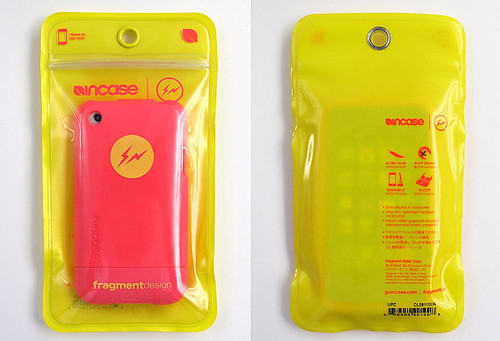 fragment-design-iphone-incase-pink1