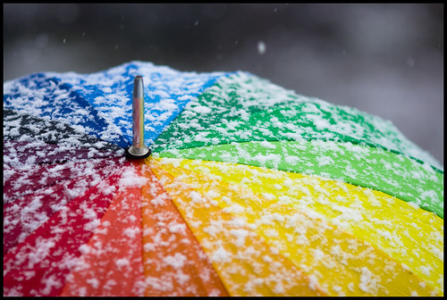 Al mal tiempo... ¡paraguas de colores!