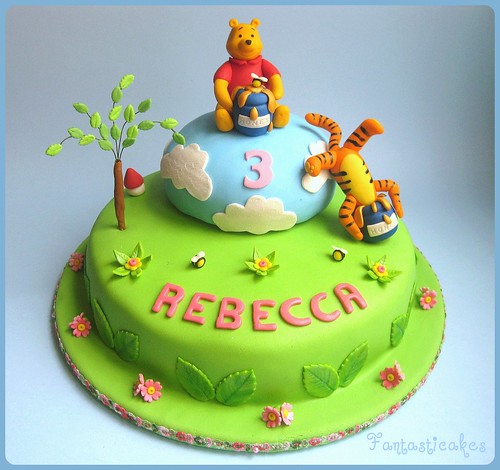 themed cakes check out this gallery of ideas for winnie the pooh cakes ...