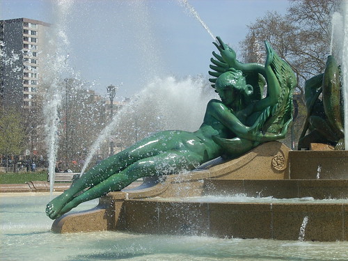 Logan Square Fountain B