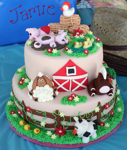 farm birthday cakes 