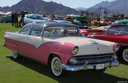 1955 Ford Fairlane Crown Victoria Skyliner - fvr