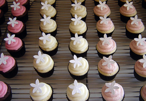 Bridal shower mini's by Cupcake Chic 