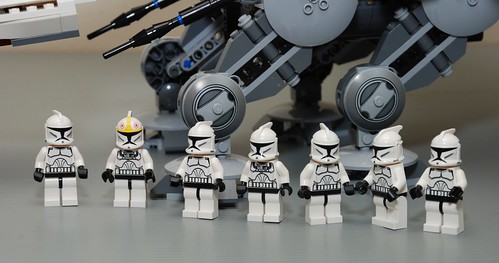 Star Wars Lego 10195 Republic Dropship with AT-OT