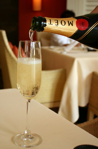 Free-flow Moet & Chandon champagne at Dolce Vita brunch