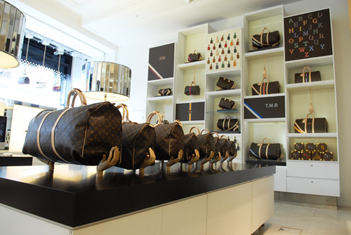 Louis Vuitton Speedy Concept Store