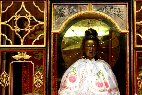 Tam Son Hoi Quan shrine goddess